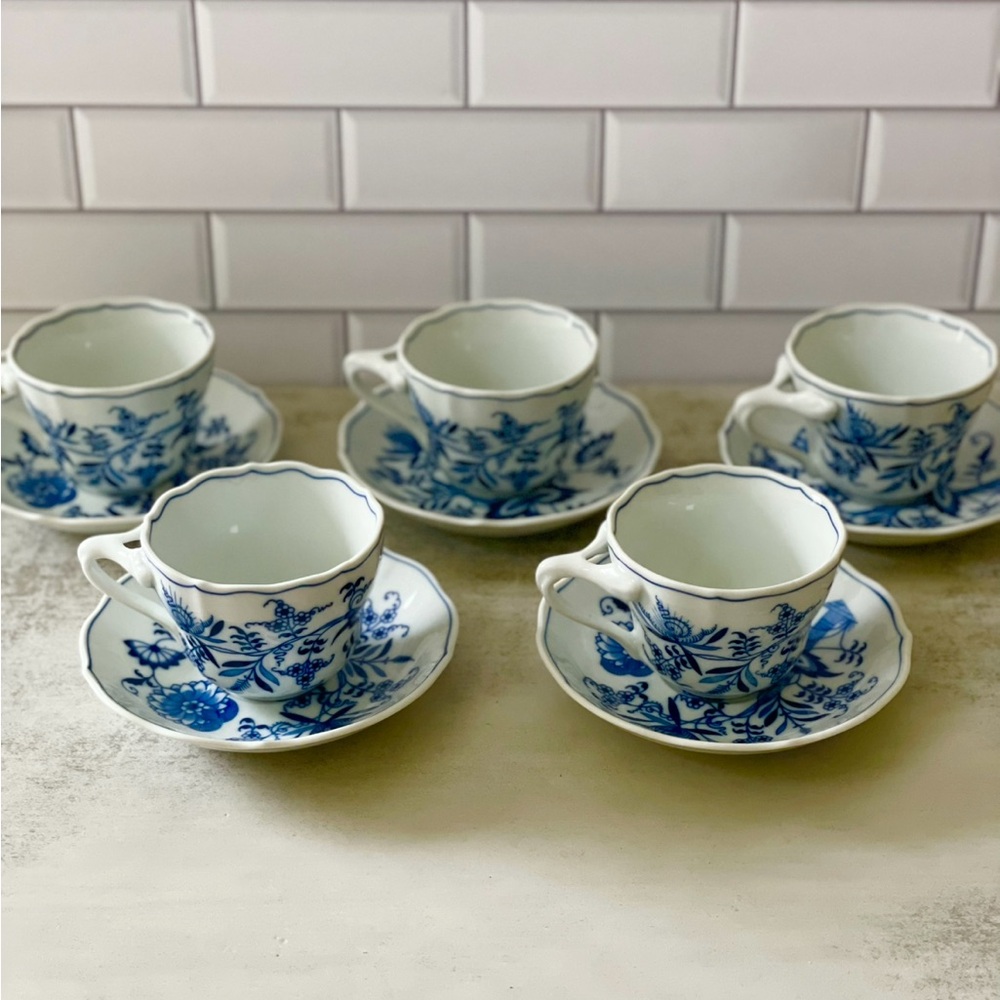 Blue Danube tea cups and saucers set of 5